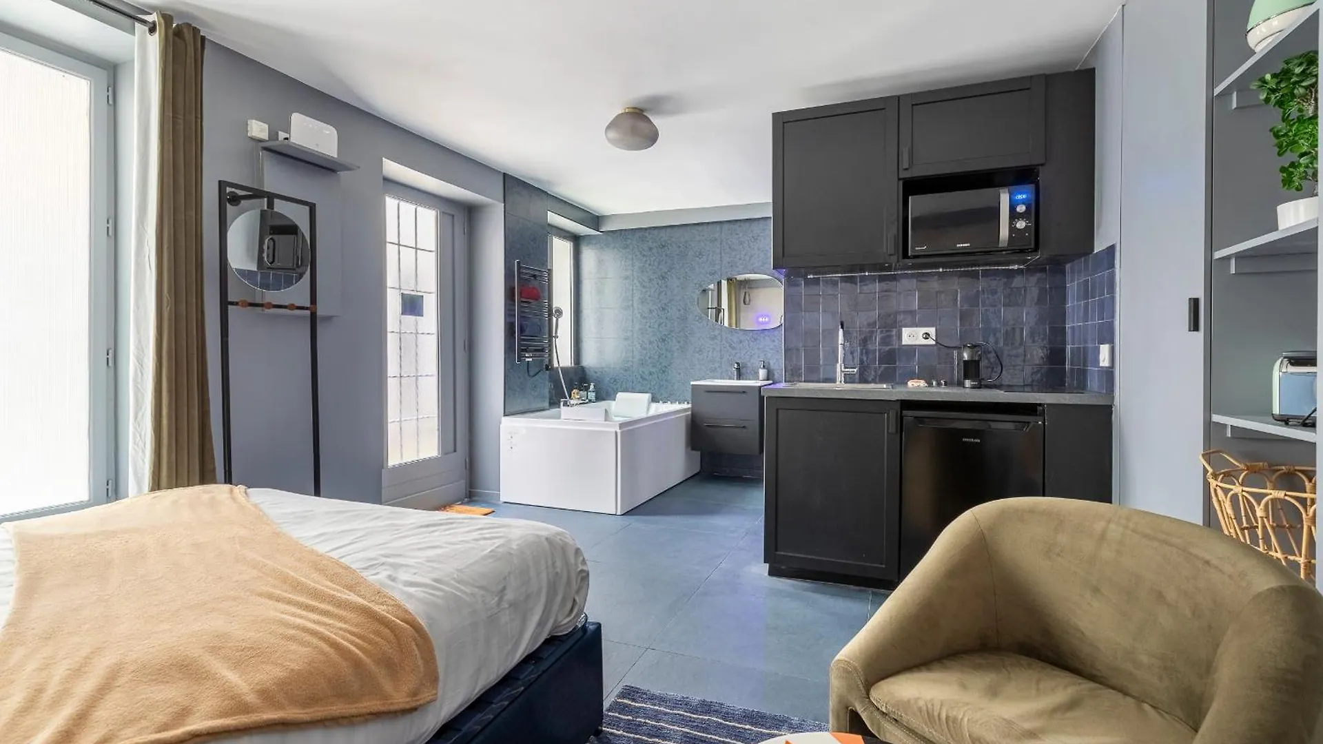 Daire Opera, Grand Boulevard 9Eme, Suite Avec Jacuzzi Paris